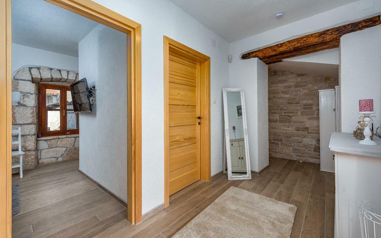 Вилла Casa Di Roccia Marcana Экстерьер фото